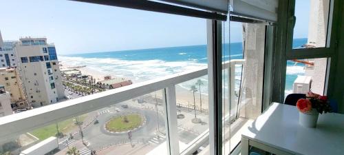 Bat Yam Apartment | Hotel Apartment TLV-bat yam 81