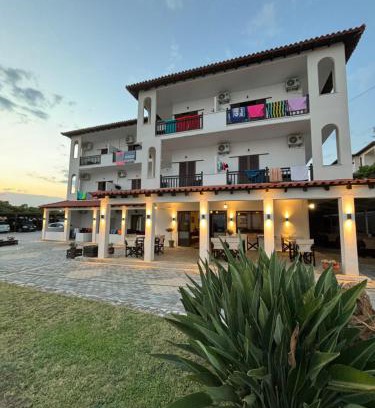 Ouranoupoli Hotel | Hotel Avra