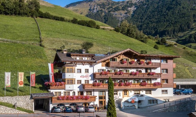 Meiern Hotel | Hotel Bergfrieden