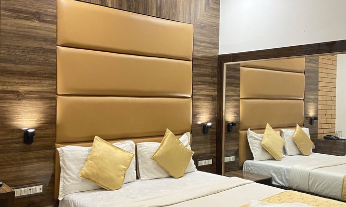 Chandivali Hotel | Hotel Blue Wellington