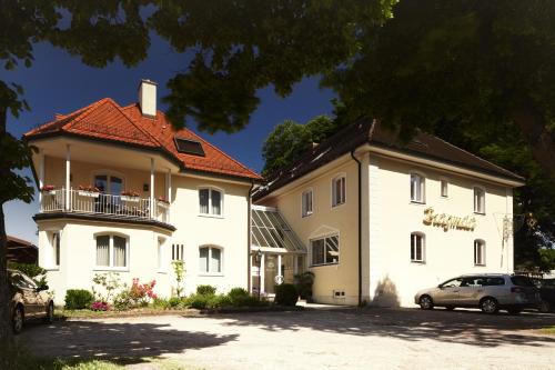 Dachau District Hotel | Hotel Burgmeier