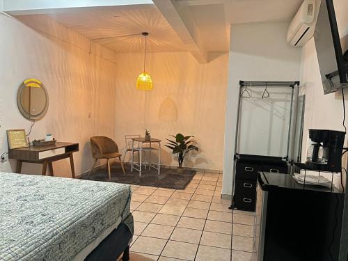 San Salvador House | Hotel cielo azul