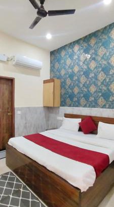 Mathura Hotel | Hotel City Sky Premium Mathura