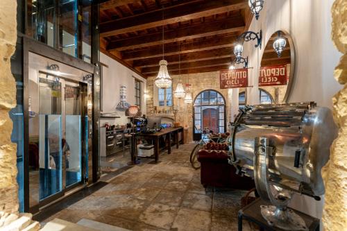 Historic Castle District Hotel | Hotel D H Lawrence