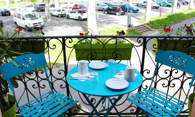 Villeneuve-sur-Lot Hotel | Hotel Des Platanes