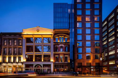 Downtown Louisville Hotel | Hotel Distil, Autograph Collection