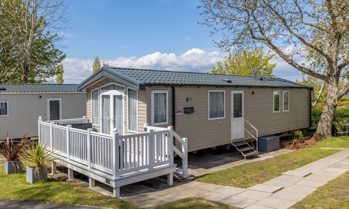 Hamworthy Apartment | Hotel du Van - Activities On-site