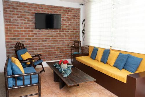 Comuna San Jose Hotel | Hotel Estación del Sol