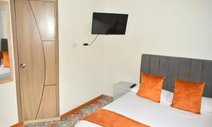Suba Bed & Breakfast | Hotel Flamante Bulevar- Double room with private bathroom 4