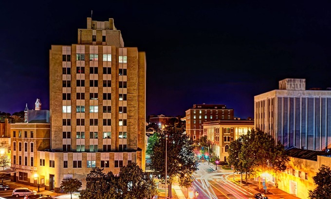 Macon Hotel | Hotel Forty Five, Macon, a Tribute Portfolio Hotel