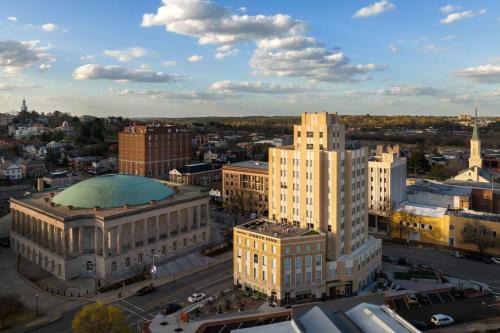Macon Hotel | Hotel Forty Five, Macon, a Tribute Portfolio Hotel