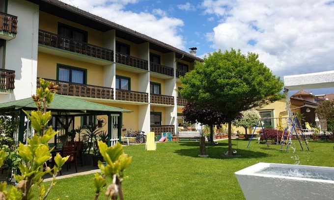 Unterburg am Klopeiner See Hotel | Hotel Garni Hutter