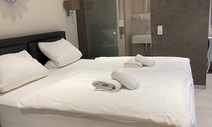 Arnsberg Bed & Breakfast | Hotel Gambrinus Arnsberg