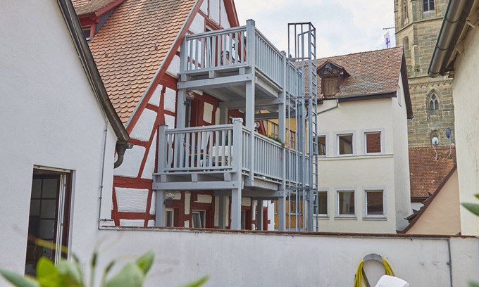 Altstadt Hotel | Hotel Garni Am Ellinger Tor
