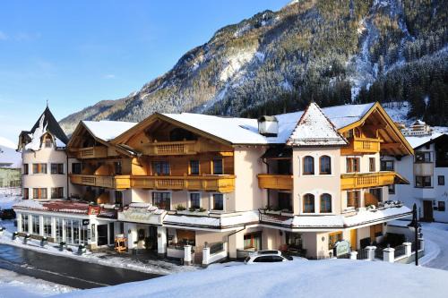 Ischgl Hotel | Hotel Garni Castel B&B