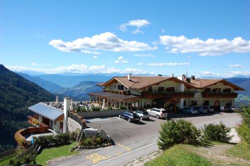 Castelrotto Hotel | Hotel Gstatsch