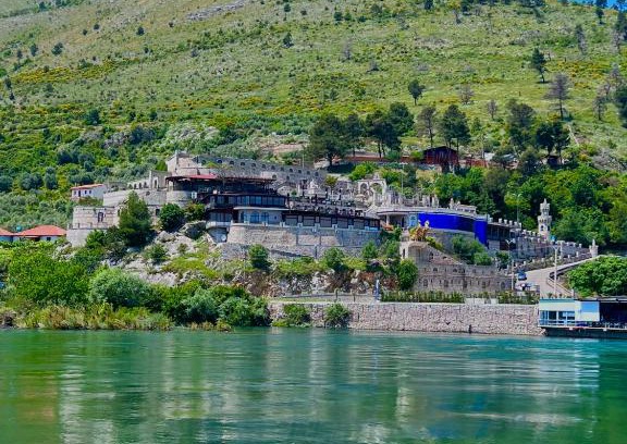 Zues Bed & Breakfast | Hotel Iliria