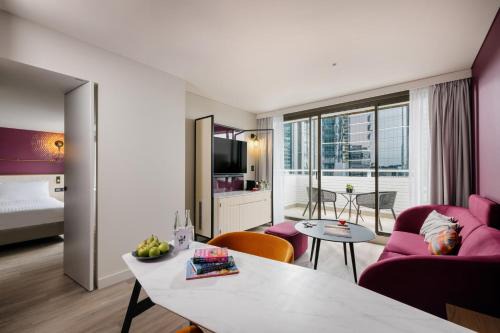 Brisbane Central Business District Hotel | Hotel Indigo Brisbane City Centre by IHG