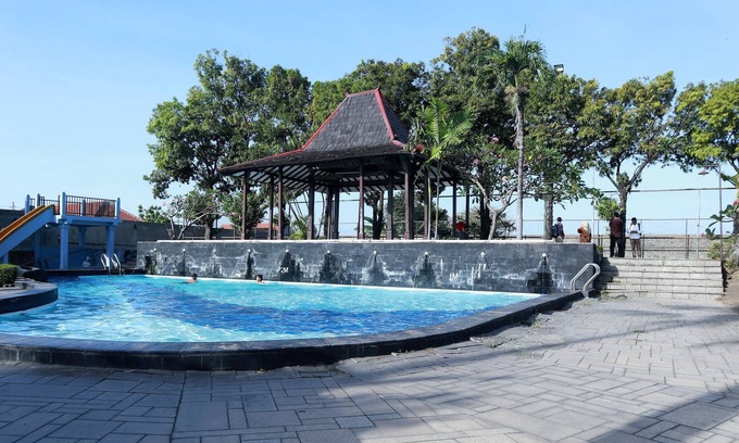 Sidoarjo House | Hotel Istana Permata Juanda