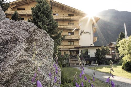 Umhausen Hotel | Hotel Johanna mitten im Ötztal