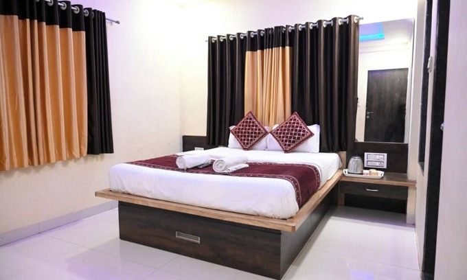 Mahabaleshwar Hotel | Hotel JV Garden