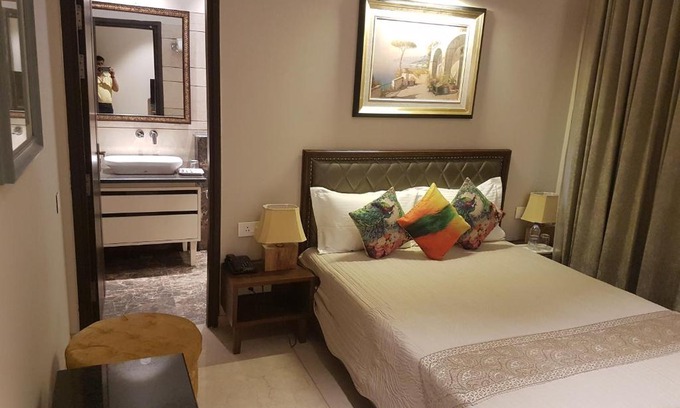 Kasauli Hotel | Hotel Kasauli Regency Stags Not Allowed