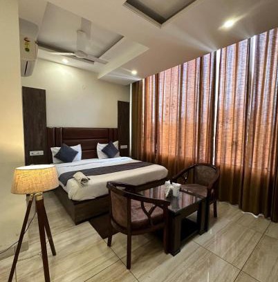 Zirakpur Hotel | Hotel la vista