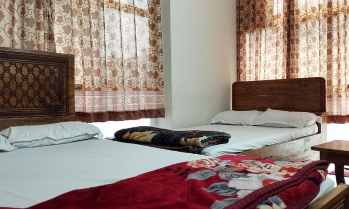 Mohammadpur Hotel | Hotel Labbaik 3
