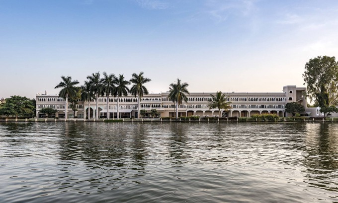 Udaipur District Hotel | Hotel Lakend