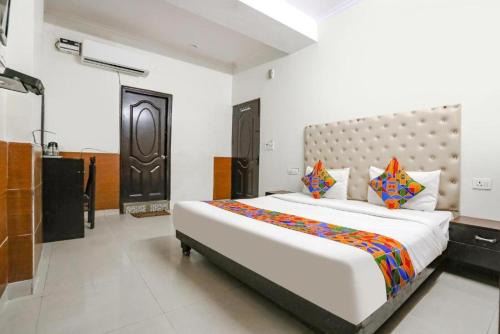 Lajpat Nagar Hotel | Hotel Lazy - Near Central Market