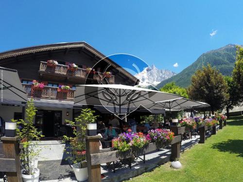 Les Praz-de-Chamonix Hotel | Hotel Le Castel