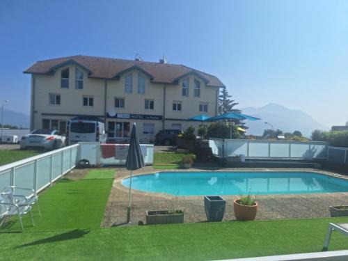 La Roche-sur-Foron Hotel | Hotel le Foron