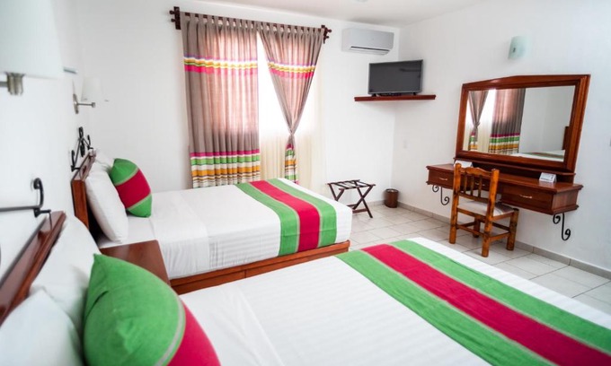 Calzada Madero Hotel | Hotel Los Olivos Spa