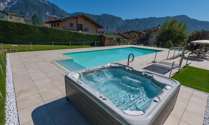 Barco Hotel | Hotel Lucia