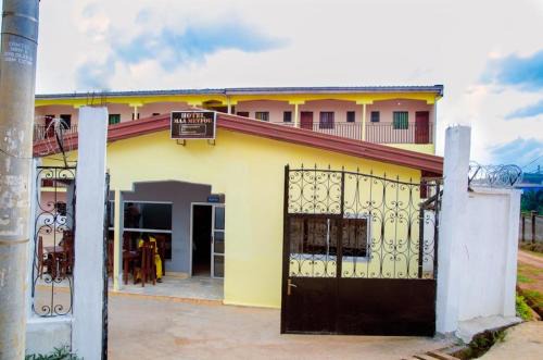 Yaounde Hotel | HOTEL MAA MEVFOU Hmm