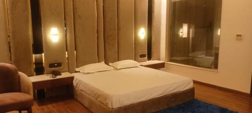 Jammu Hotel | Hotel MAHARAJA CREST