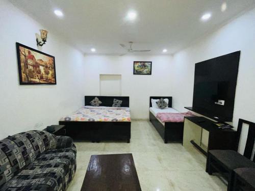 New Delhi Apartment | Hotel Malviya Nagar Inn - Malviya Nagar