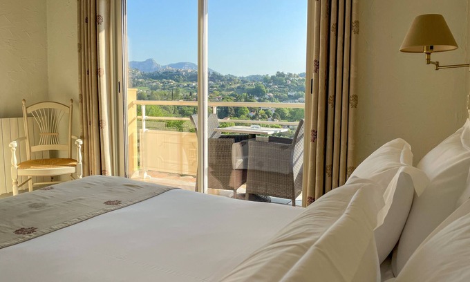 La Colle-sur-Loup Hotel | Hotel Marc Hely