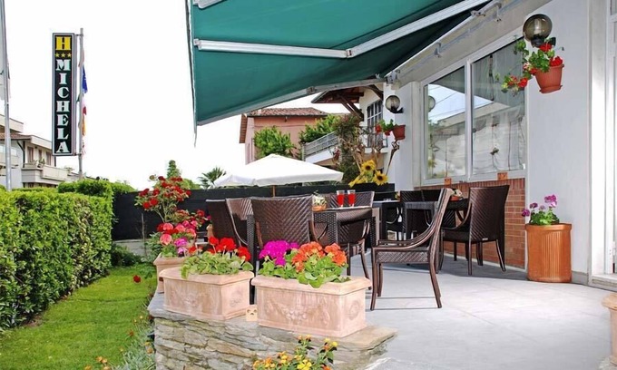 Marina di Massa Hotel | Hotel Michela
