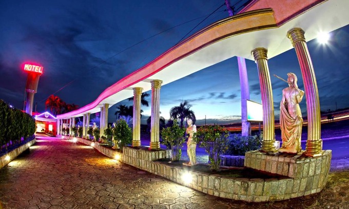 Porto Ferreira Hotel | Hotel & Motel Le Baron