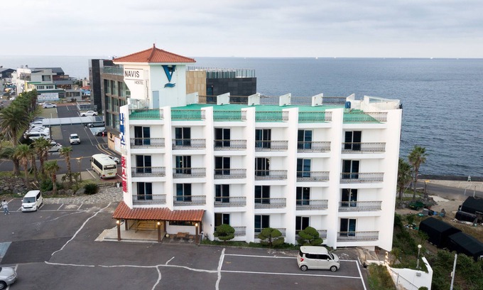Aewol Hotel | Hotel Navis