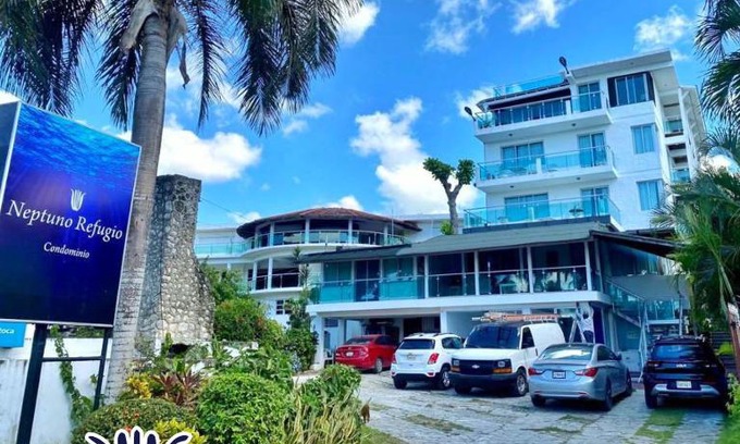 Boca Chica Hotel | Hotel Neptuno Refugio