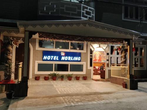 Pelling Hotel | Hotel Norling SK Groups