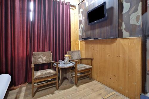 Jammu Hotel | Hotel O Azad