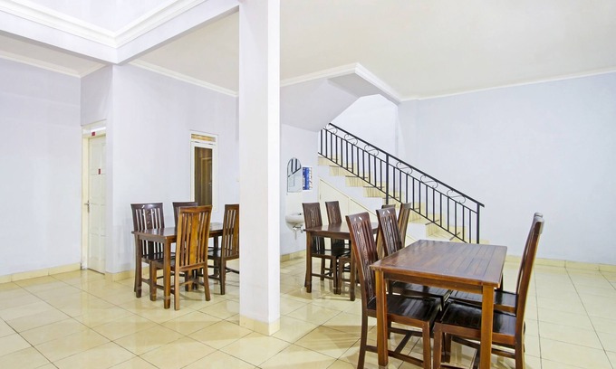 Depok Hotel | Hotel O Homestay Al Maidah