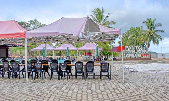 Karimun Hotel | Hotel O Homestay Daniel 76NearTaman Hijau Karimun