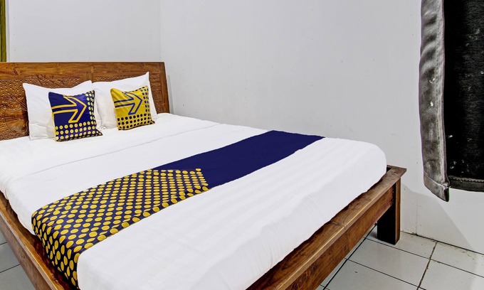 Cilacap Hotel | Hotel O Indah Arum