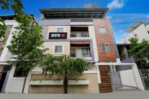 Indore Hotel | Hotel O Mannat