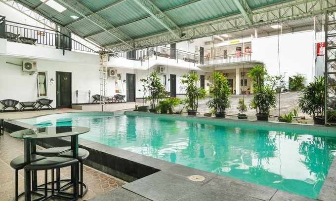 Depok Hotel | Hotel O Pondok Helomi