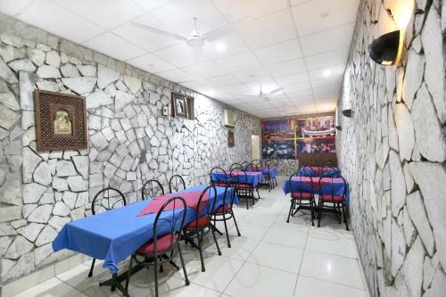 Jalandhar Hotel | Hotel O Rajmahal